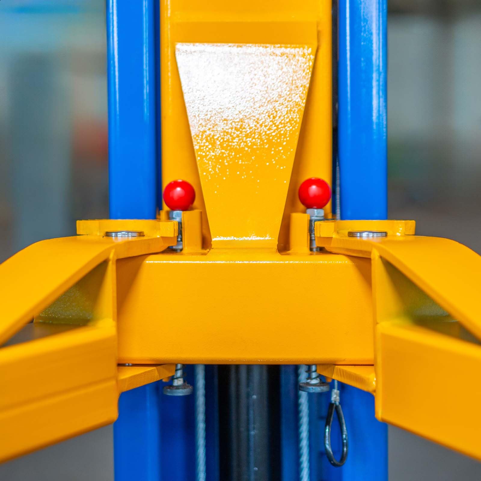 XK L1000 2-Post Car Lift – 10,000 lbs / 4,536 kg Capacity, 220V Auto Hydraulic Truck Hoist with 3-Year Parts Warranty - Image 11